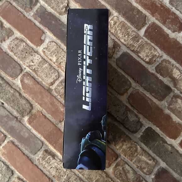 Disney Pixar Lightyear Space Ranger Gear Buzz Lightyear Action Figure NEW IN BOX - Picture 4 of 6